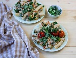 Makaron tortiglioni z jarmużem i tuńczykiem