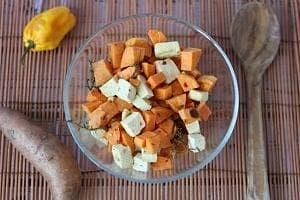 Słodkie ziemniaki pieczone z tofu