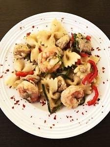 Makaron z krewetkami i dorszem