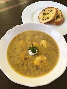 Zupa grzybowa z gnocchi
