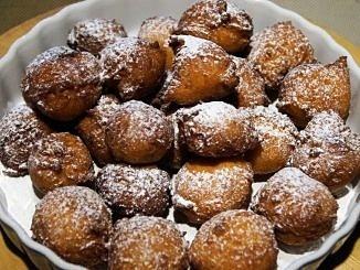 Błyskawiczne pączki z nadzieniem różanym