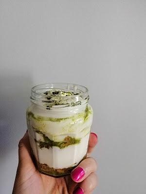 Matcha tiramisu - deser z matchą i mascarpone