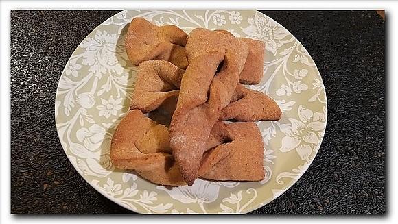 Pełnoziarniste pieczone faworki