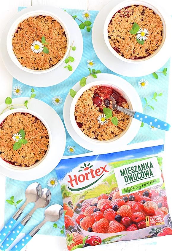 Crumble z soczystymi owocami