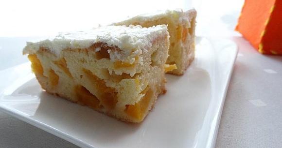 Ciasto z brzoskwiniami