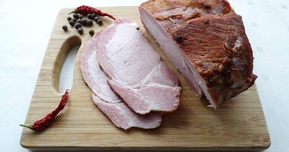 Pieczony schab aromatyczny i soczysty
