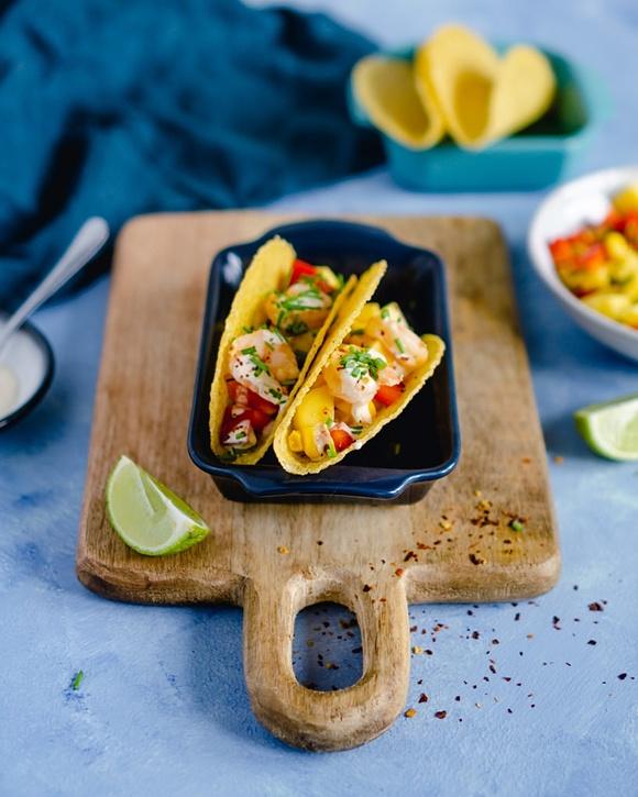 Tacos z krewetkami i mango