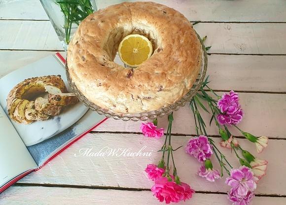 Ciambella al limone czyli drożdżowe ciasto cytrynowe