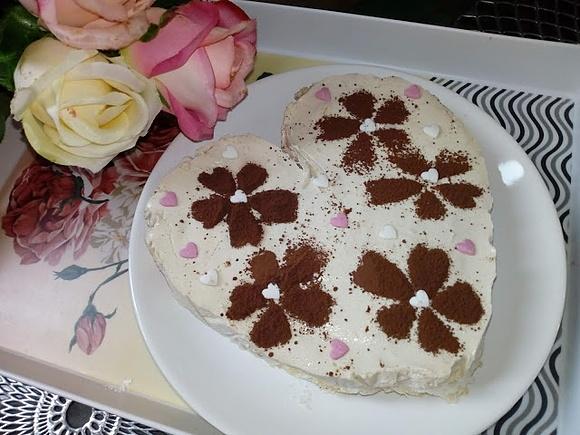 Walentynkowy torcik cappuccino