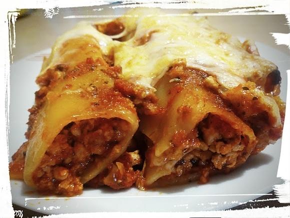 Cannelloni z mięsem mielonym w sosie pomidorowym