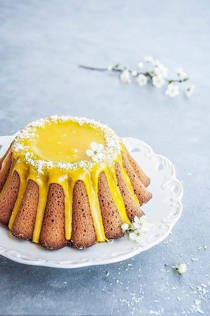 Babka miodowo-kokosowa ze skórką cytryny