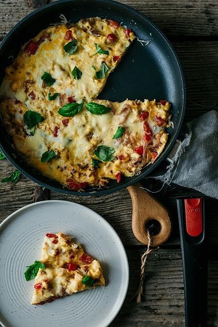 Zabawa w fritatę na patelni tytanowej Woll