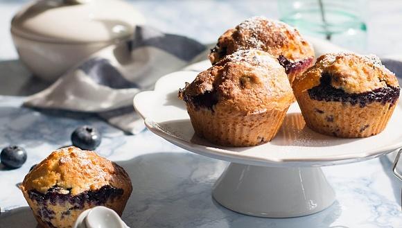Muffiny na maślance z borówkami amerykańskimi
