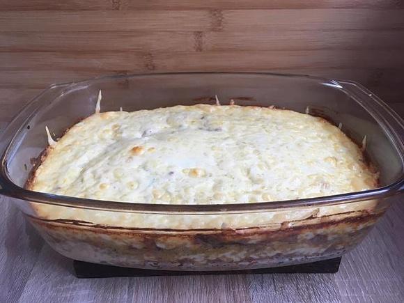 Zapiekanka ryżowa z mięsem mielonym i warzywami