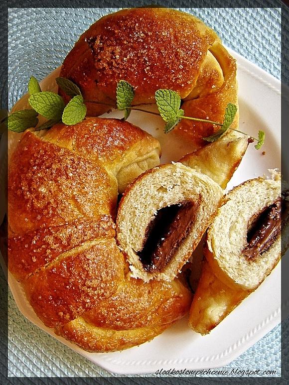 Rogaliki krucho-drożdżowe na słodko