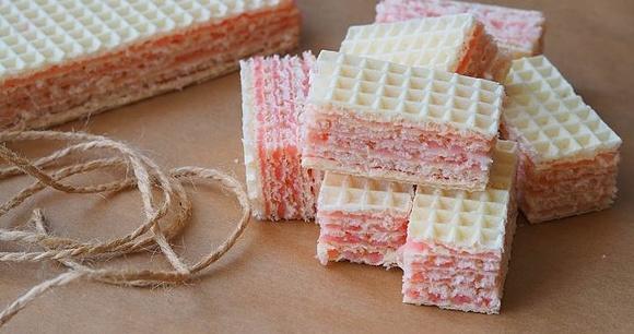 Wafle z masą galaretkową