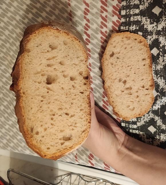 Chleb pszenny na zakwasie z garnka