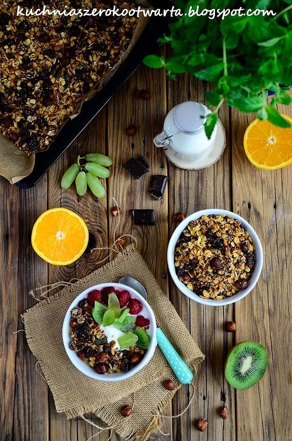 Pomarańczowa granola z czekoladą