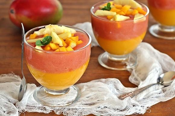 Herbaciany kisiel z mango i ananasem bez cukru