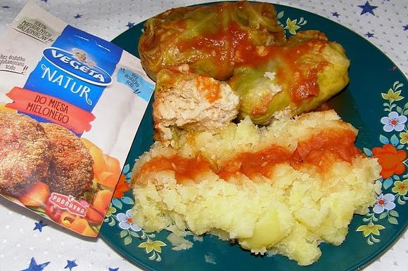 Pieczone gołąbki z młodej kapusty