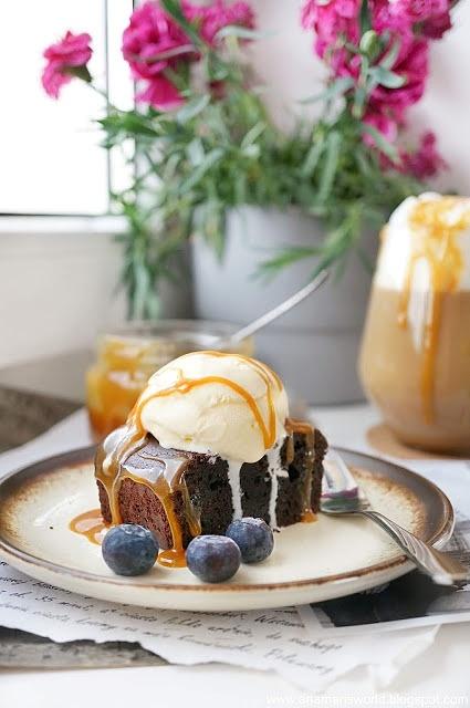 Bezglutenowe brownie z lodami i solonym karmelem