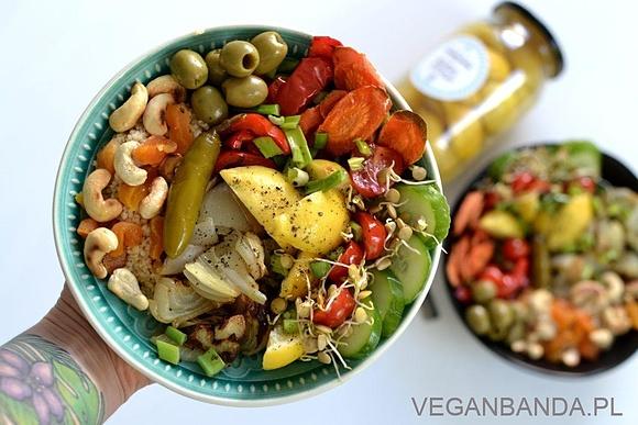 Bliskowschodni bowl z kiszoną cytryną