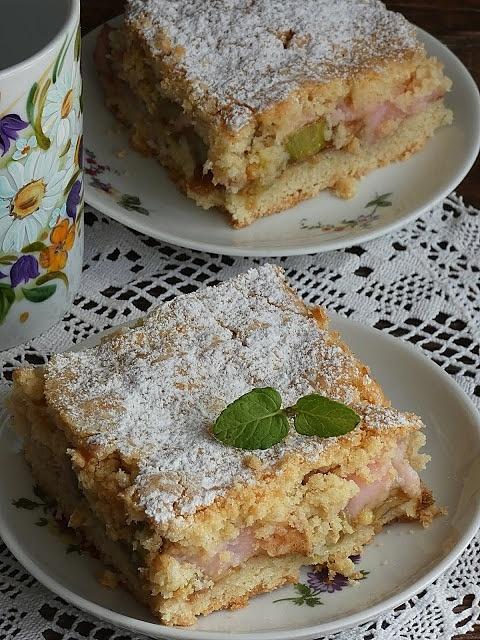 Ciasto z rabarbarem i budyniem