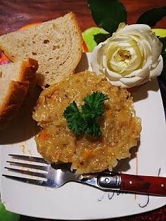 Kapusta kiszona z kaszą jęczmienną na oleju