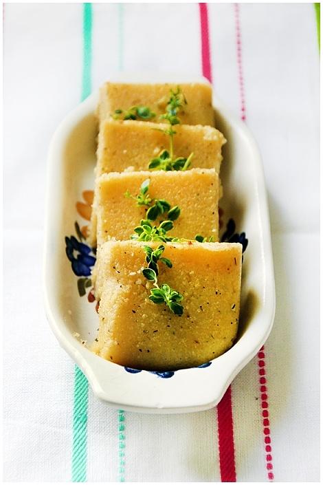 Polenta smażona - włoskie danie z kaszki kukurydzianej