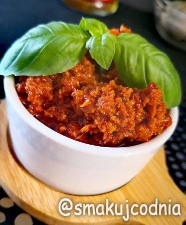 Pesto z suszonych pomidorów