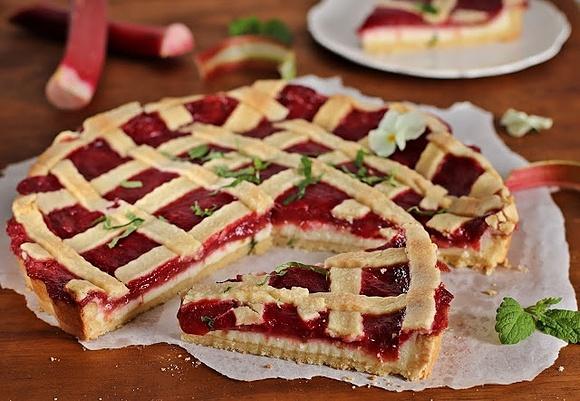 Tarta rabarbarowo-serowa