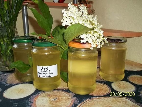 Syrop z kwiatów czarnego bzu