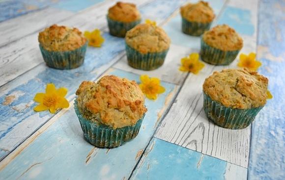 Muffiny z jogurtem - szybki przepis na letnie desery