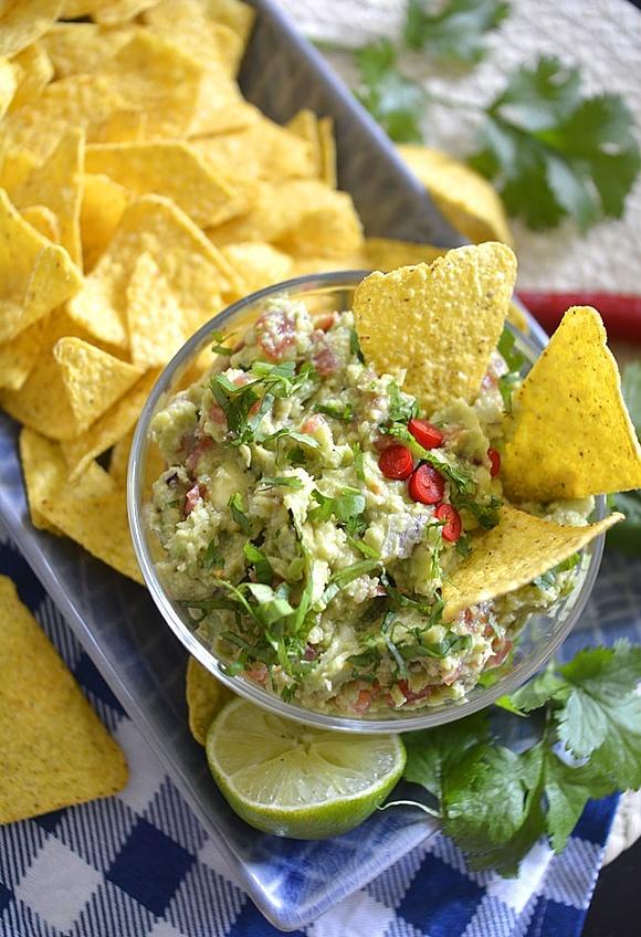 Guacamole z pomidorem