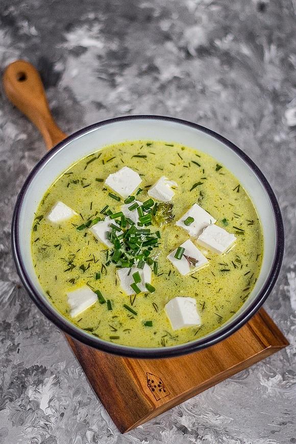 Zupa szparagowa z serem feta i ziemniakami