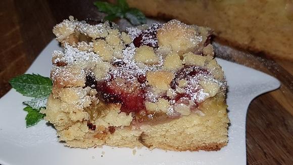 Ciasto drożdżowe sypane z owocami dla leniwych