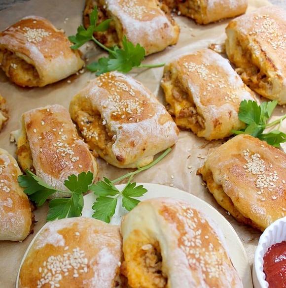 Paszteciki z farszem bolognese