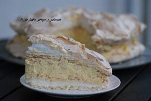 Tort bezowy z ajerkoniakiem
