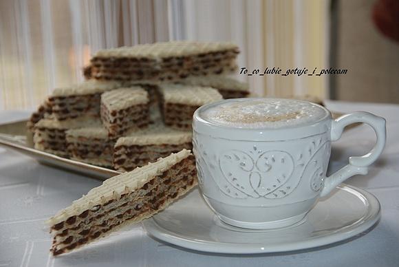 Wafle przekładane masą z mleka w proszku