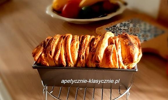 Ciasto drożdżowe odrywane lekkie i puszyste