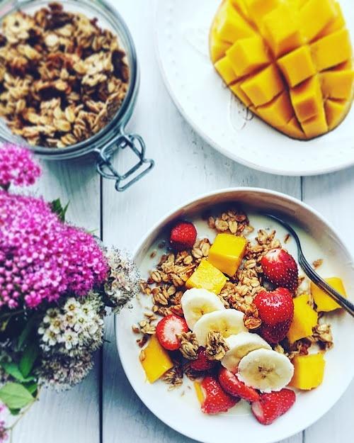 Granola bez cukru oleju i plastiku - przepis zero waste