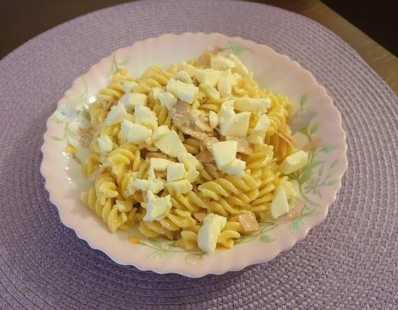 Makaron w sosie śmietanowo-czosnkowym