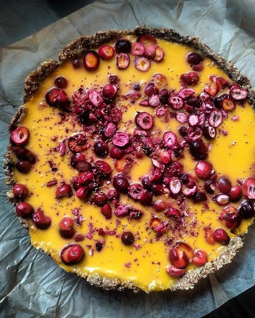 Słoneczna tarta mango-cytryna