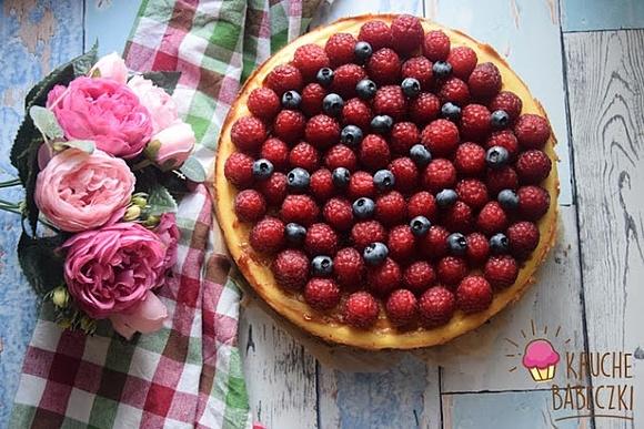 Sernik z ricotty i mascarpone z malinami