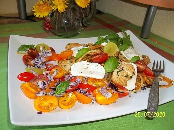 Spaghetti z kurczakiem i bazylią