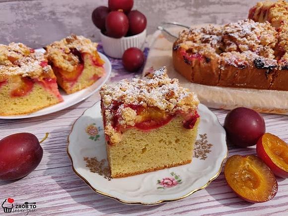 Ciasto ze śliwkami i kruszonką