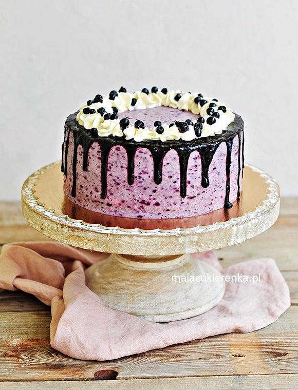 Tort jagodowy i drip cake
