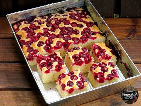 Ciasto z dzieckiem na rękach – prosty przepis dla mam