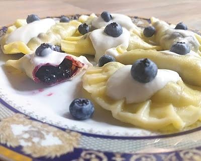 Pierogi z jagodami