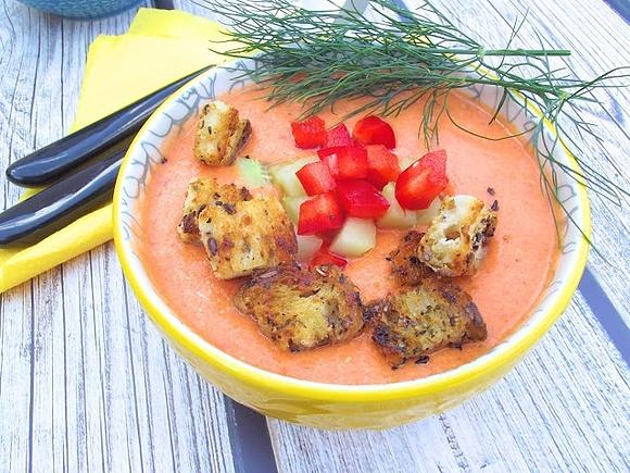 Gazpacho chłodnik z pomidorów i warzyw